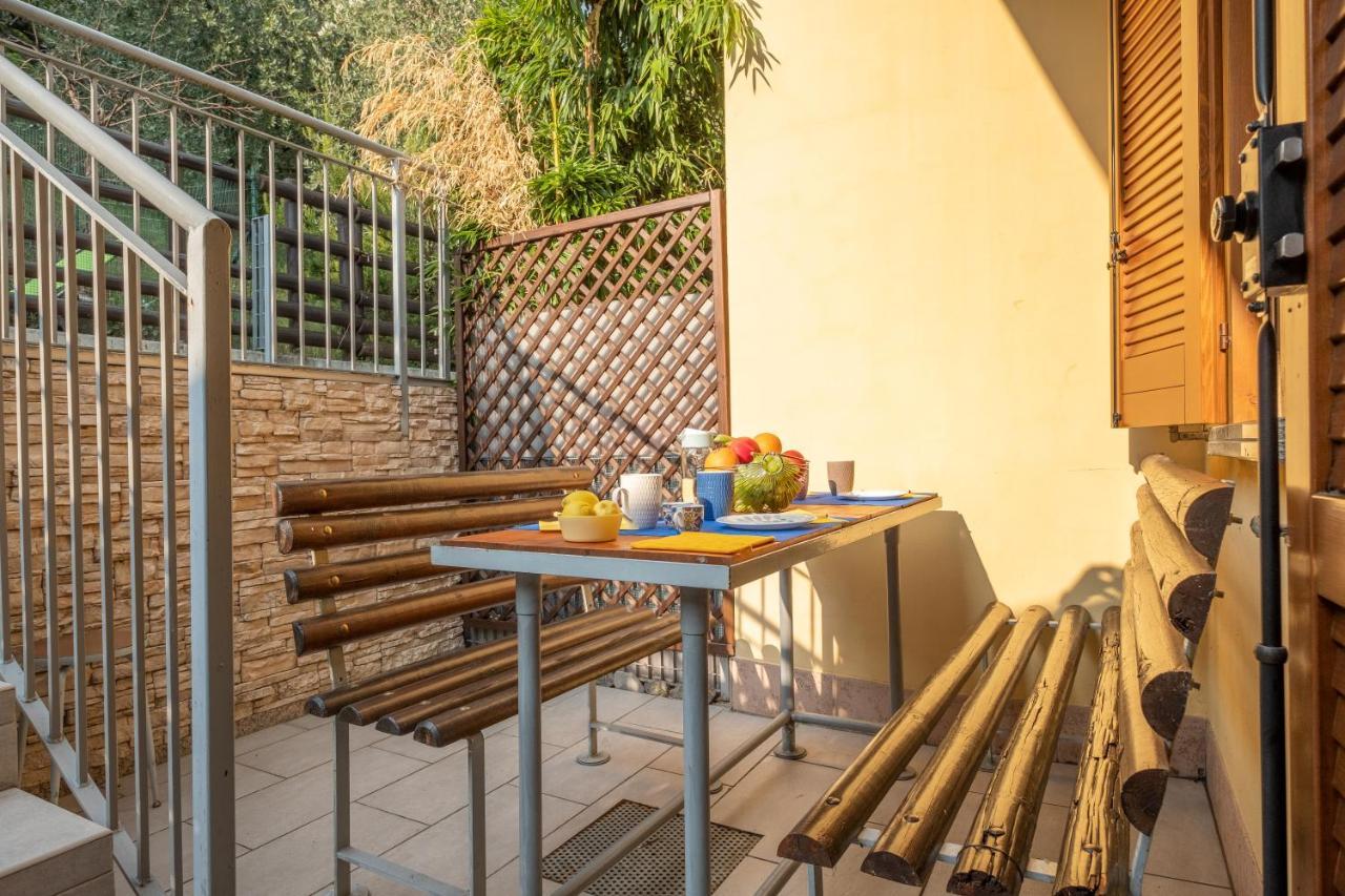 Happy Guest Apartments - Lake Panorama & Pool Riva di Solto Ngoại thất bức ảnh