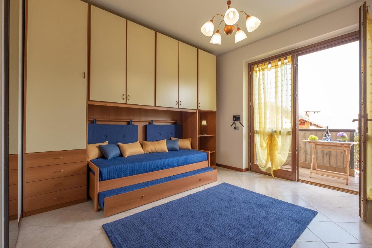 Happy Guest Apartments - Lake Panorama & Pool Riva di Solto Ngoại thất bức ảnh